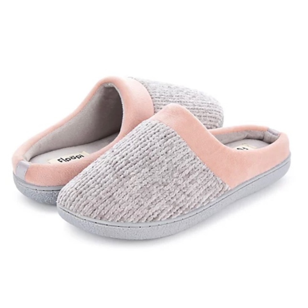 Floopi - NEW - Women's Danielle Chenille Clog Slippers. Large. Grey.